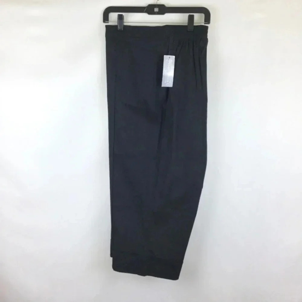 NWT Black Capris Pull On Elastic Waist Cuffed 24W